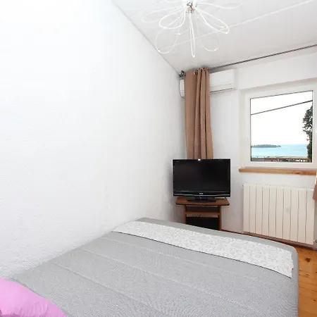 Hundefreundliches Studio-apartment Nur 650 Meter Zum Mit Meerblick Apartment