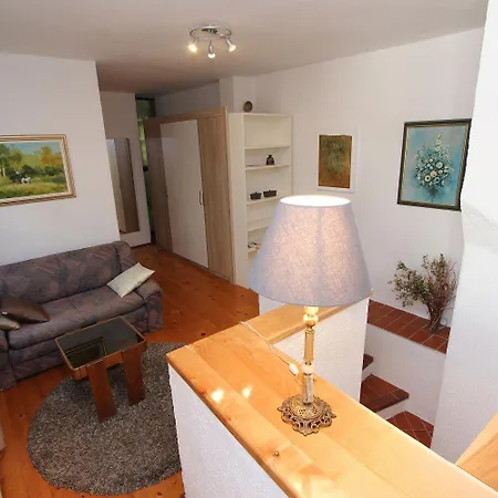 Apartment Hundefreundliches Studio-apartment Nur 650 Meter Zum Mit Meerblick