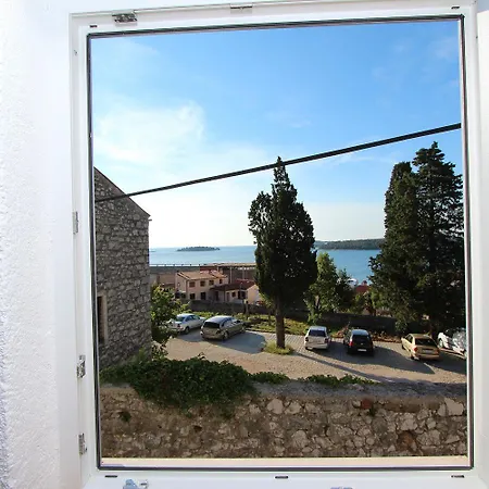 Apartment Hundefreundliches Studio-apartment Nur 650 Meter Zum Mit Meerblick