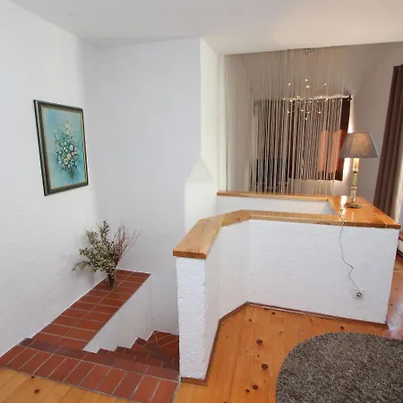 Apartment Hundefreundliches Studio-apartment Nur 650 Meter Zum Mit Meerblick