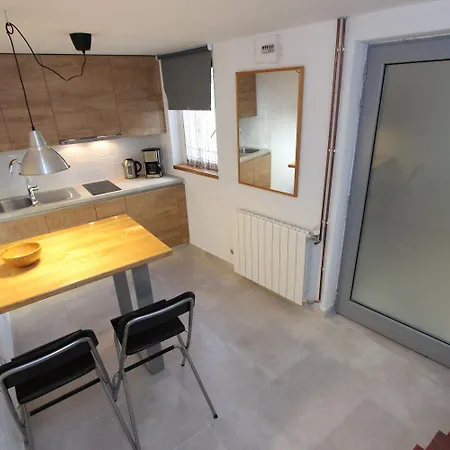 Hundefreundliches Studio-apartment Nur 650 Meter Zum Mit Meerblick Apartment *